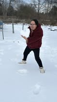Chelo-Alvarez-snow-heart