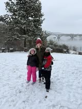 Tamara-Anderson-mom-and-kiddos-in-snow
